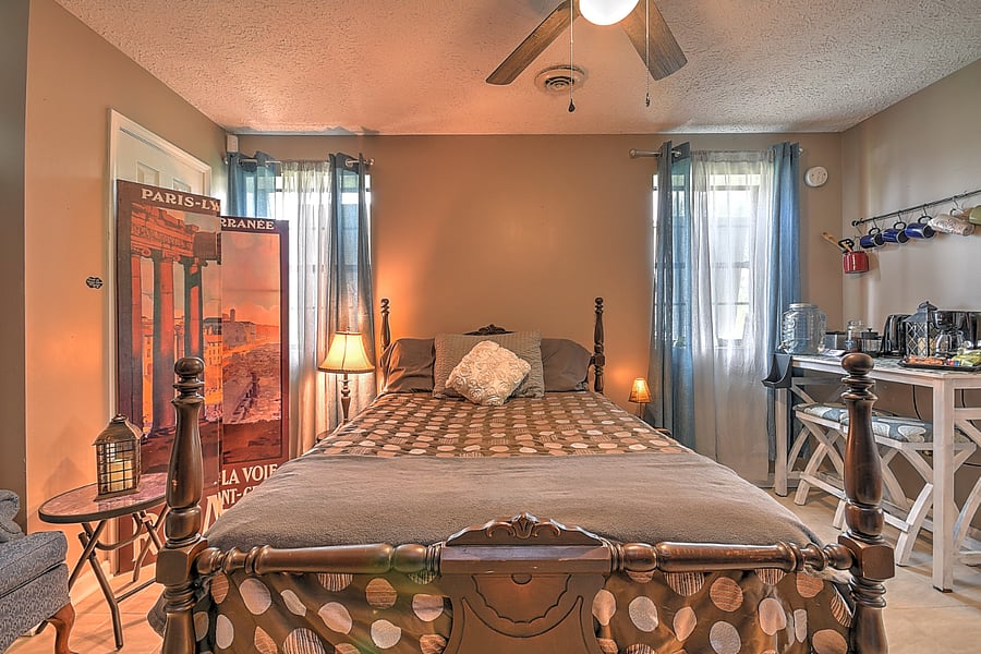 We get lots of compliments on our beds. We're told they're very comfy! This is a full/double.