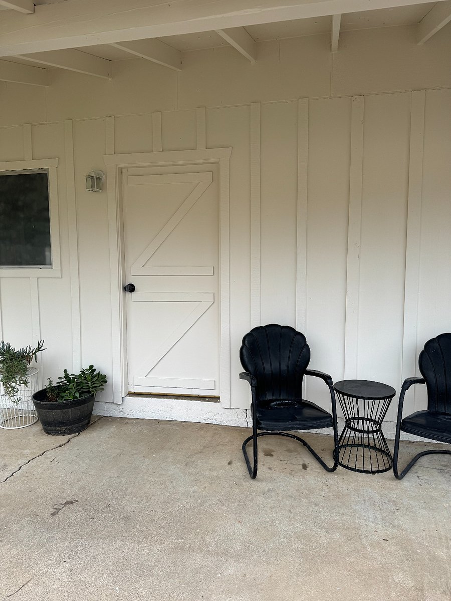 Furnished Finder property 618678_1 photo 1
