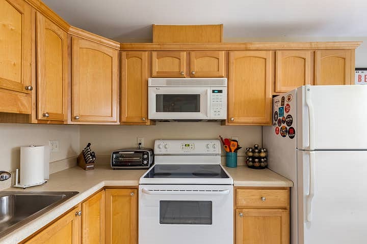 Furnished Finder property 618883_1 photo 17