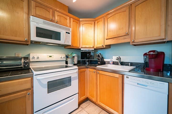 Furnished Finder property 618883_2 photo 9
