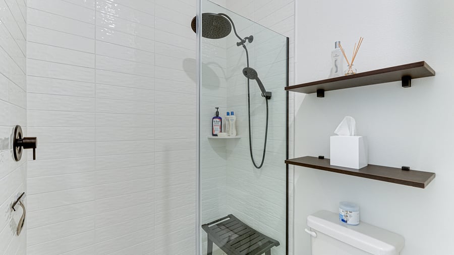 Rain head shower 
Towels provided 