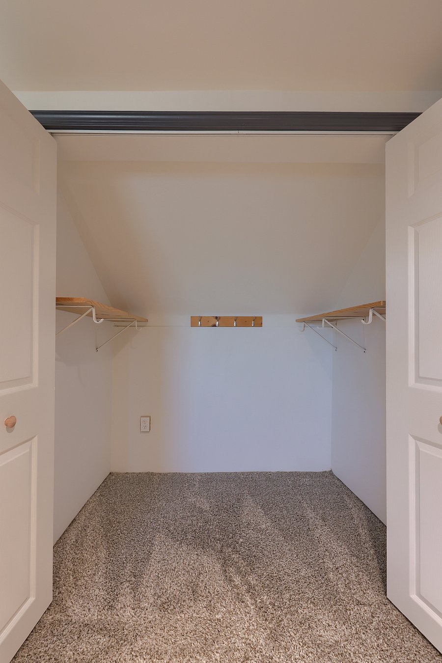 Furnished Finder property 619041_1 photo 22