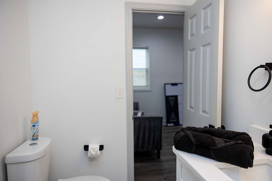Furnished Finder property 619106_1 photo 28