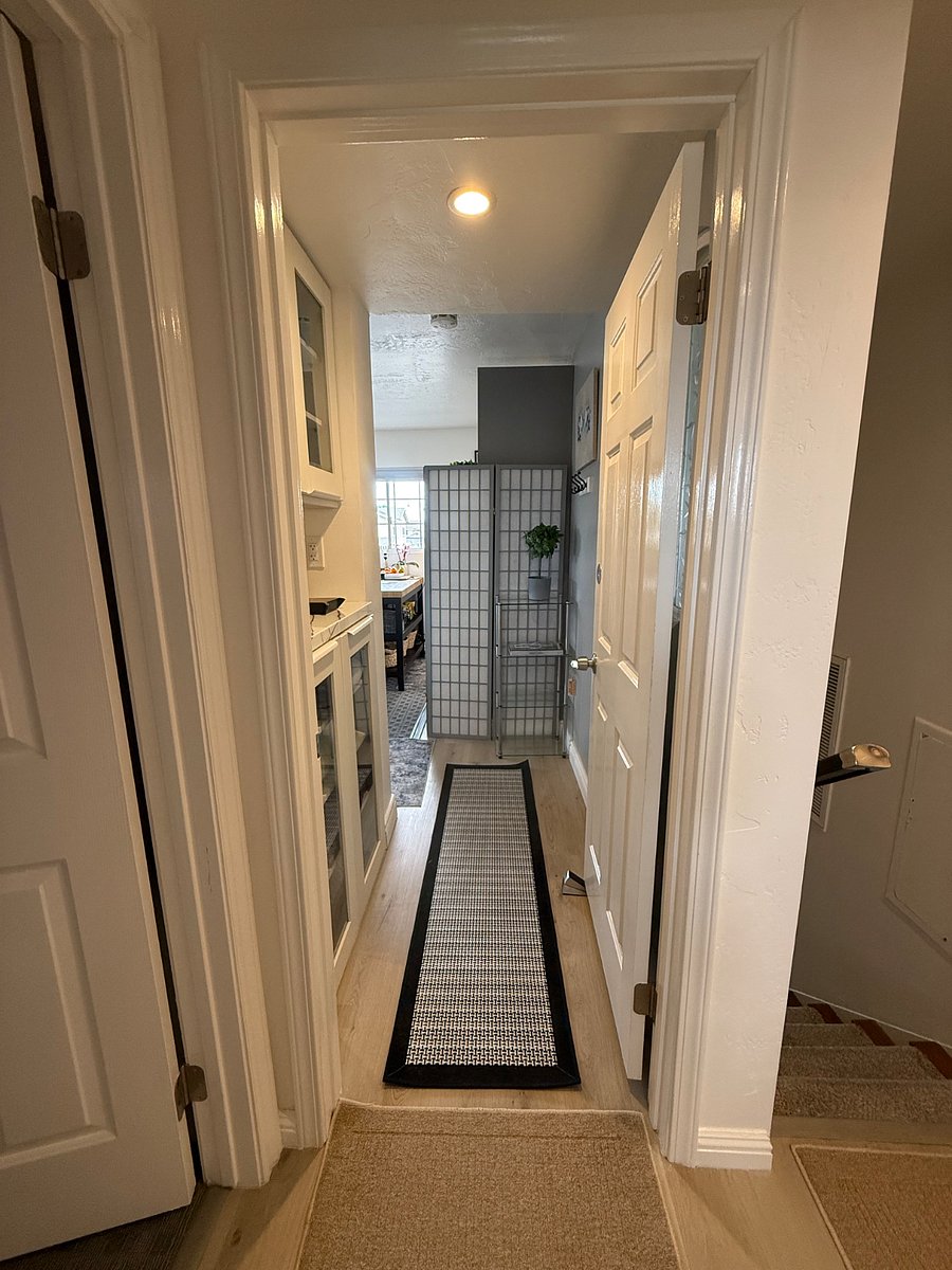 Bedroom Entry
