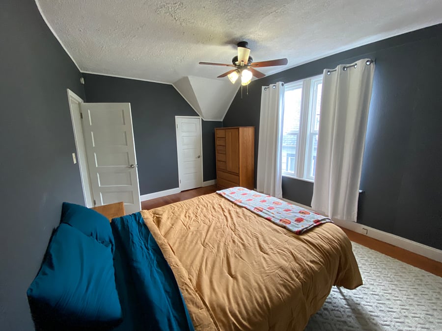 Queen bedroom with large walk-in closet