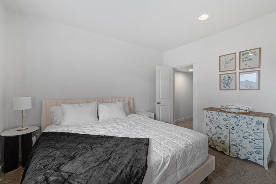 Furnished Finder property 619316_1 photo 2