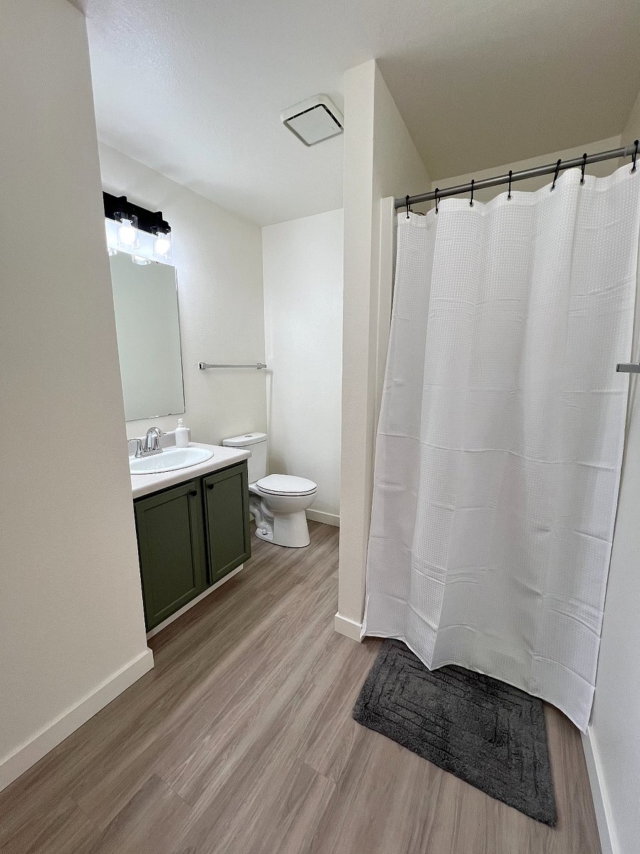 Downstairs Bathroom