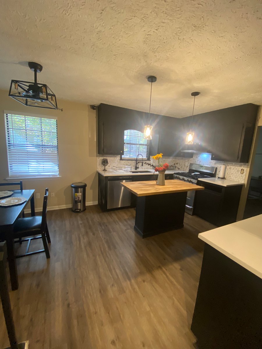 Fabulous Kitchen with every amenity