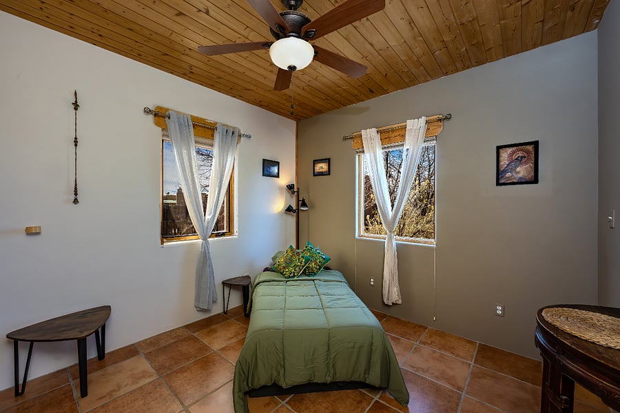 Furnished Finder property 619609_1 photo 17