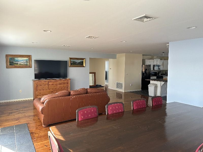 Furnished Finder property 619654_1 photo 9