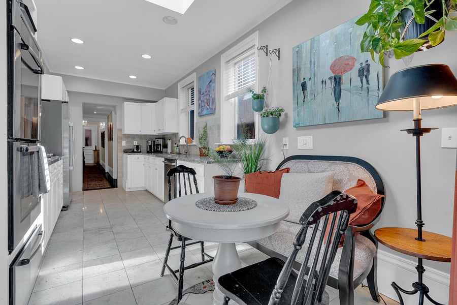 Breakfast nook