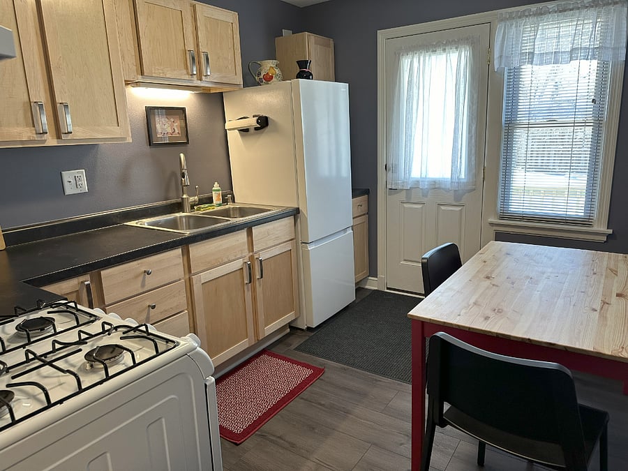 Eat in Kitchen