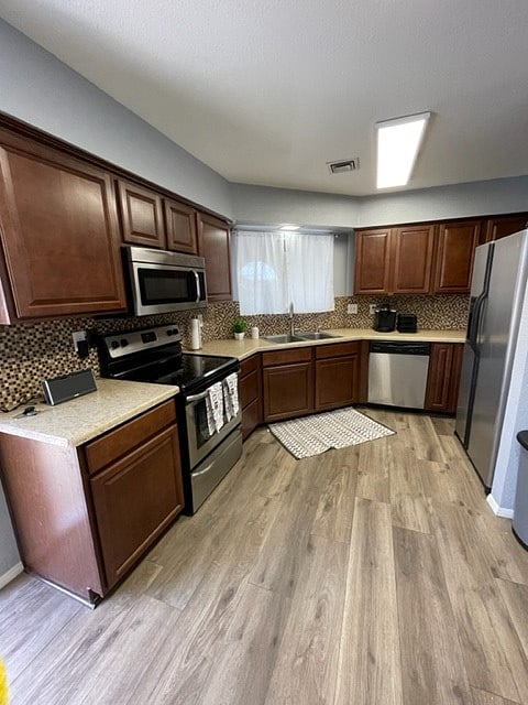 Furnished Finder property 619799_1 photo 6