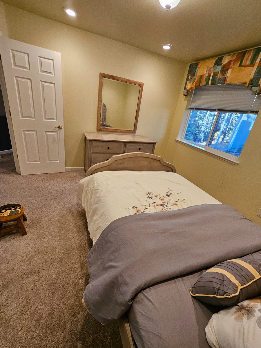 Furnished Finder property 619830_1 photo 12