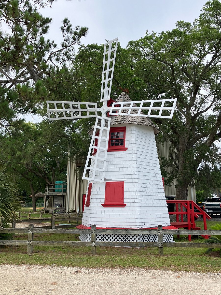 Windmill next to Plymouth Avenue Boat Landing in the 'hood