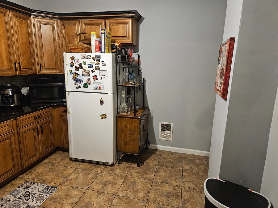 Furnished Finder property 619883_1 photo 4