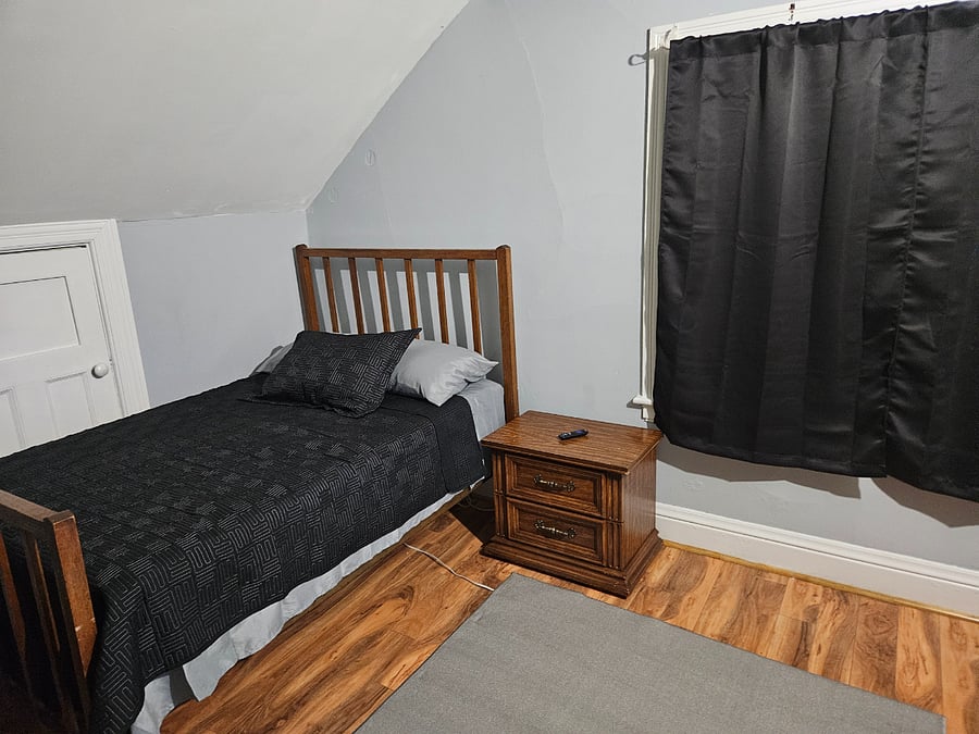 Furnished Finder property 619883_1 photo 16