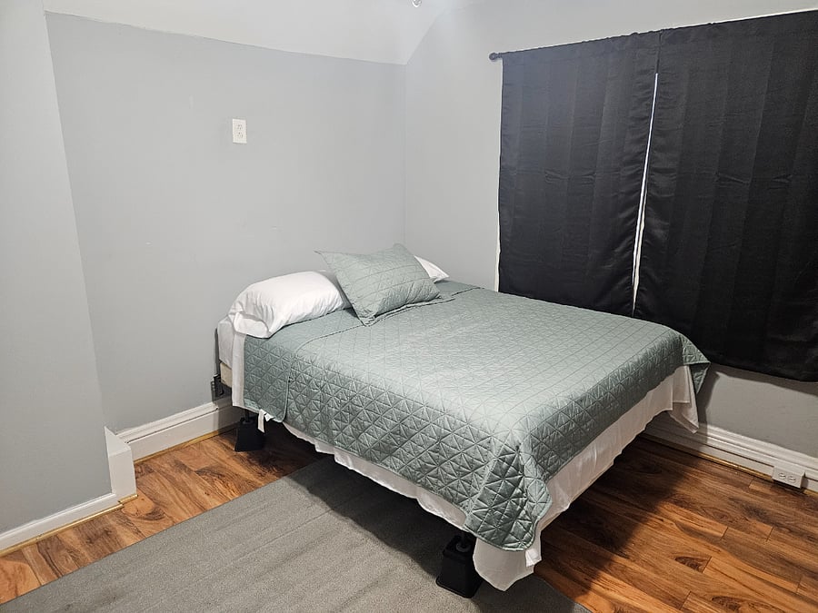 Furnished Finder property 619883_1 photo 19