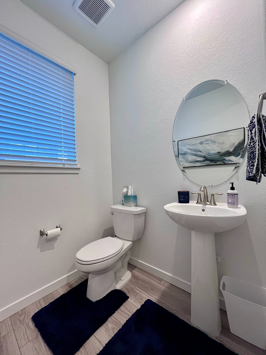 1st floor shared half-bath