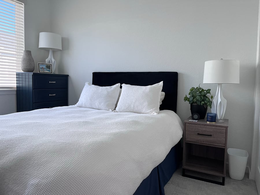 Private Bedroom Queen Bed