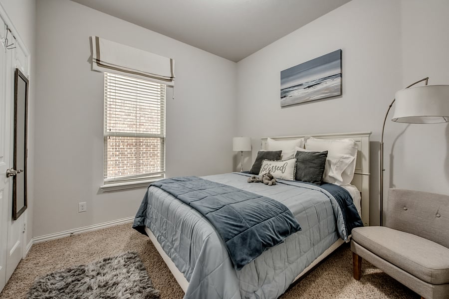ROOM 1