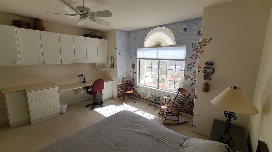 Second bedroom - Queen bed