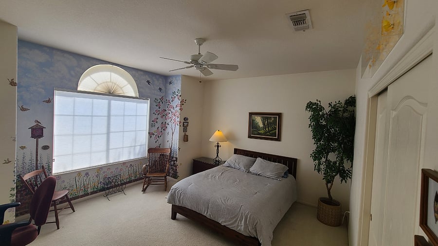 Second bedroom - Queen bed