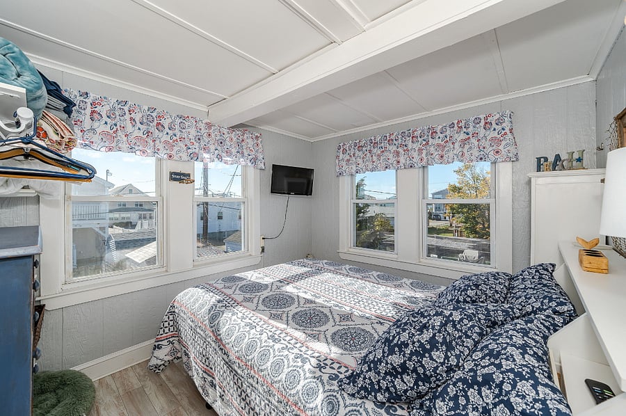 Furnished Finder property 620103_1 photo 15