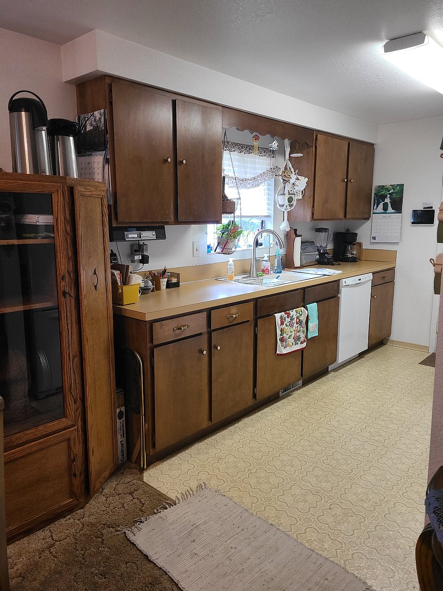 East kitchen
