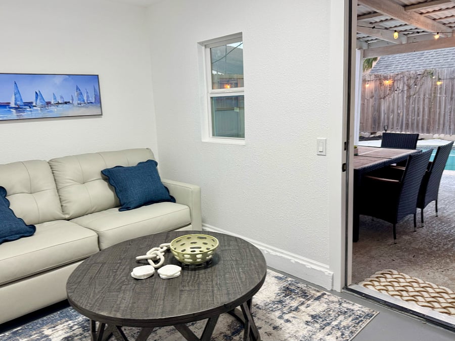 Furnished Finder property 620204_1 photo 15