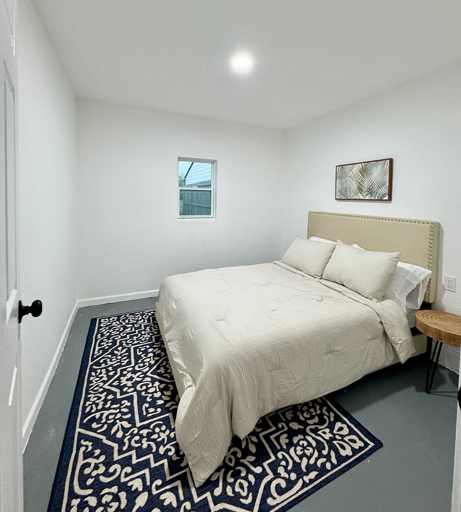Furnished Finder property 620204_1 photo 17