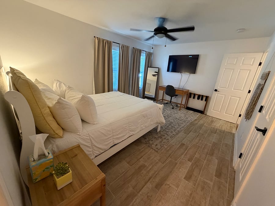 Furnished Finder property 620204_1 photo 15