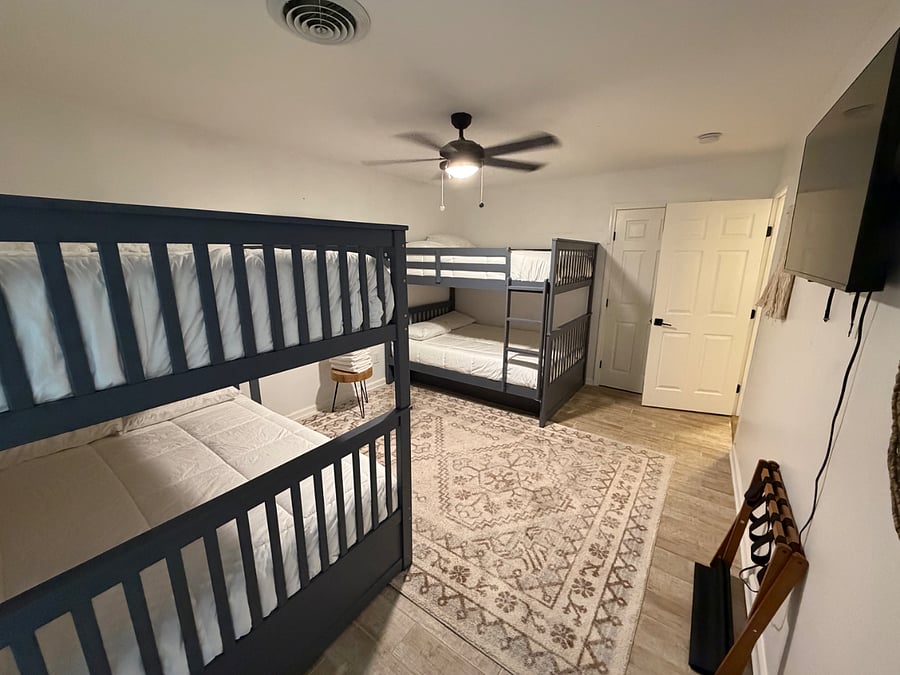 Furnished Finder property 620204_1 photo 21