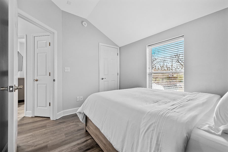 Furnished Finder property 620212_1 photo 12