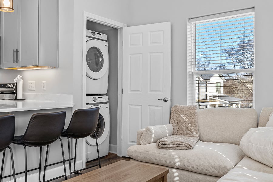 Furnished Finder property 620212_1 photo 17