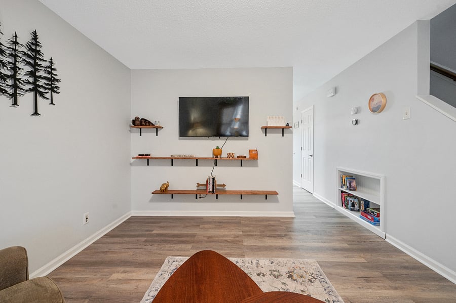 Furnished Finder property 620234_1 photo 14