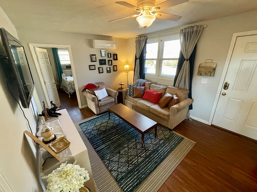 Furnished Finder property 620275_1 photo 3