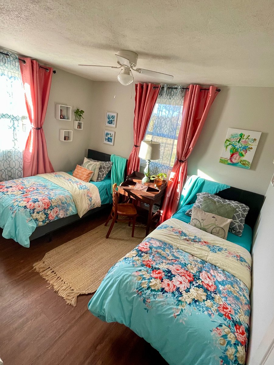 Twin bed with writing desk. Room also has a full closet for storage. Room also contains black-out curtains as it gets alot of bright daylight.