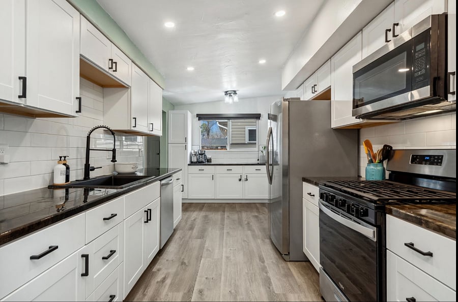 Furnished Finder property 620356_1 photo 12