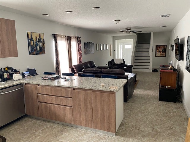 Furnished Finder property 620363_1 photo 3