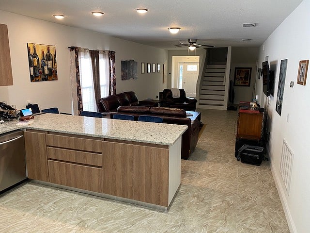 Furnished Finder property 620363_2 photo 4