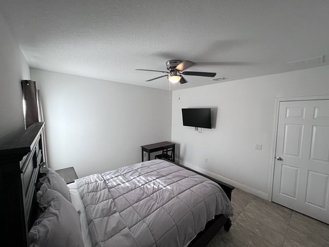 Furnished Finder property 620363_2 photo 8