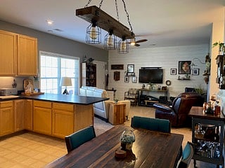 Furnished Finder property 620374_1 photo 16