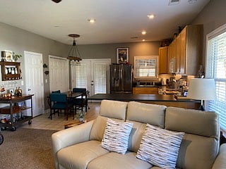 Furnished Finder property 620374_1 photo 18
