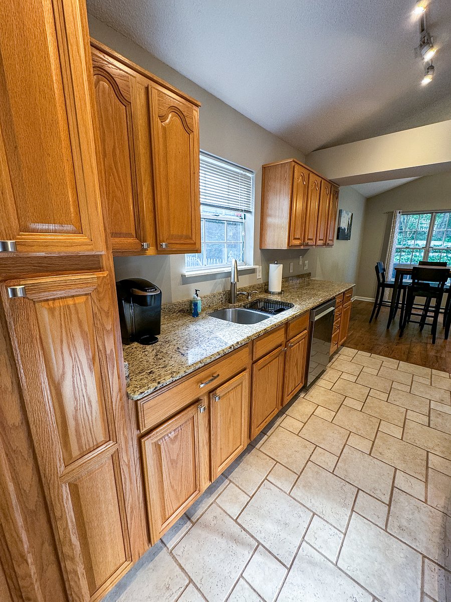 Furnished Finder property 620376_1 photo 16