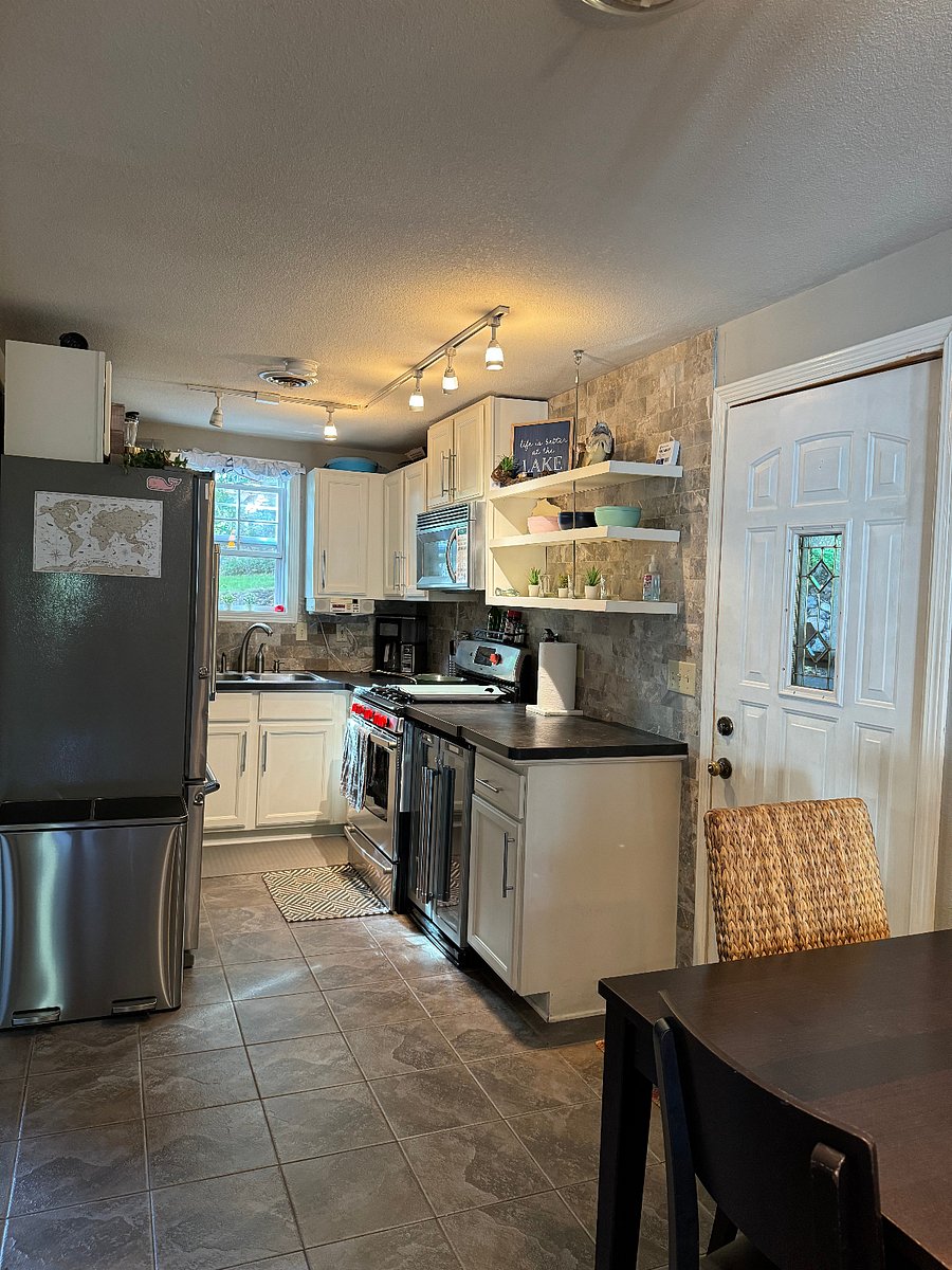 Furnished Finder property 620535_1 photo 6