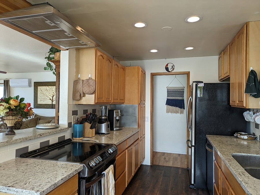 Furnished Finder property 620602_1 photo 4