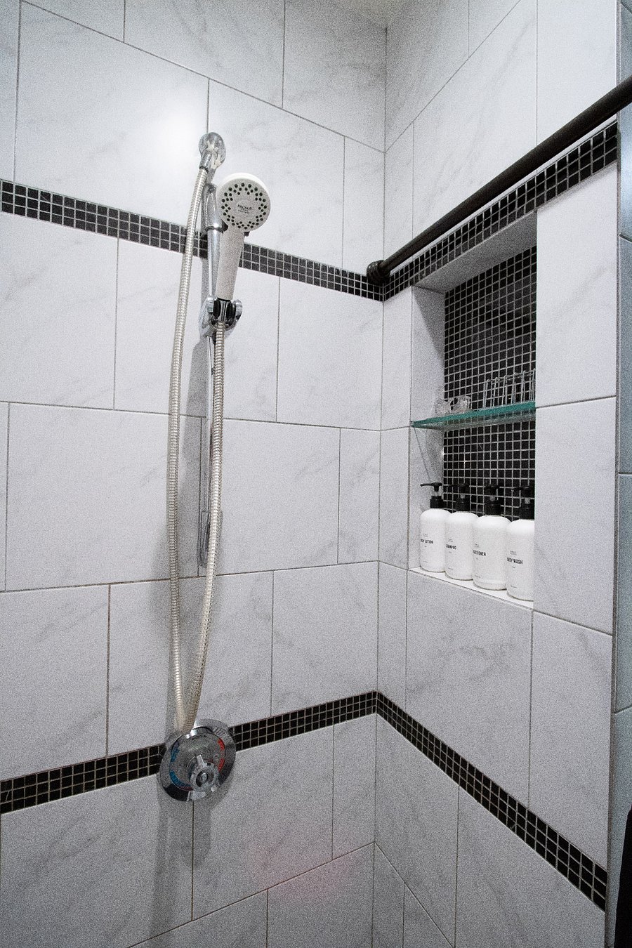 Furnished Finder property 620608_2 photo 5