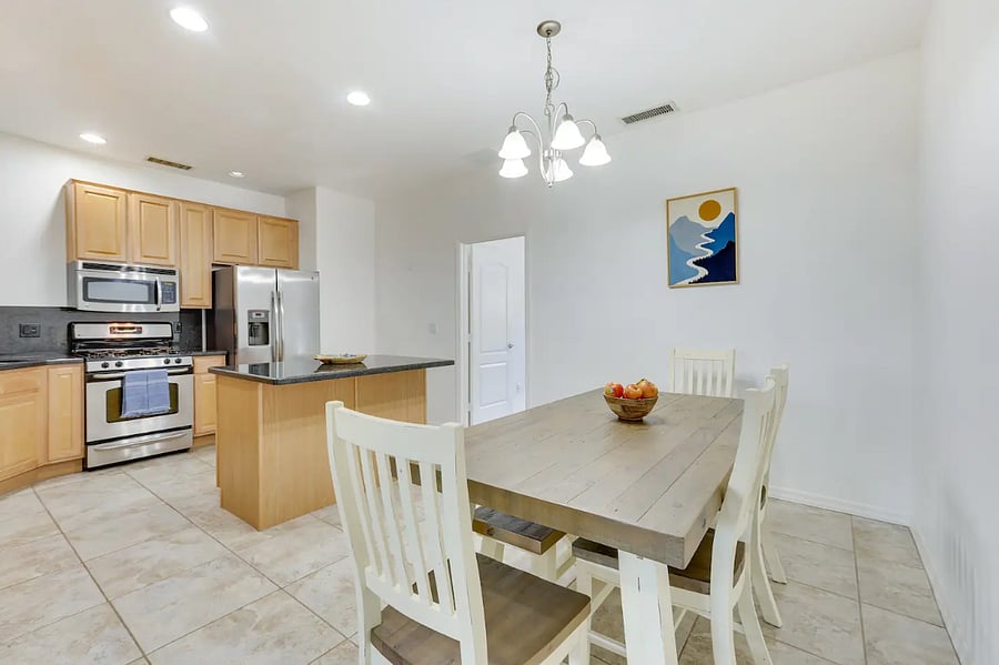 Furnished Finder property 620611_1 photo 4