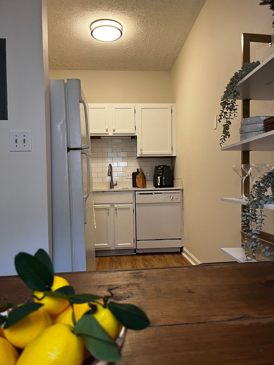 Furnished Finder property 620615_1 photo 15